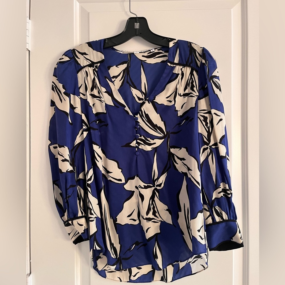 Veronica Beard part silk blouse